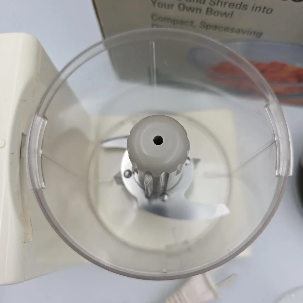 Black & Decker Handy Short Cut II Micro-Processor HMP60